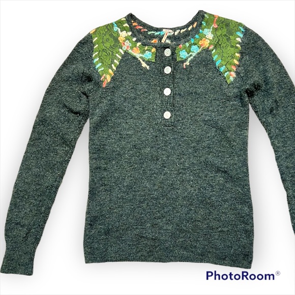 Free People Sweaters - 92. Free People art deco henley Pullover sweater, wool blend, green, sz Small